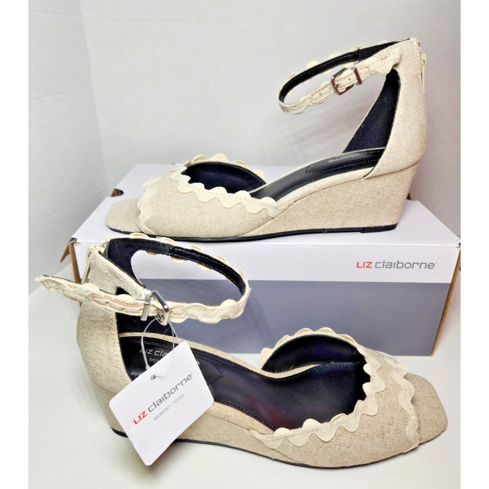 Liz Claiborne Babbler Wedge Dress Sandals Sand Memory Foam - Size 8.5M